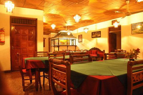 Oyo 436 Sandakelum Tourist Guest House Kandy Exterior photo